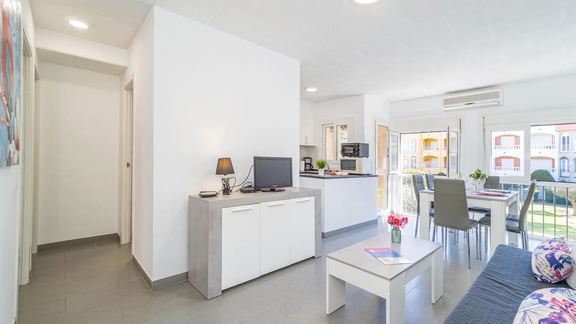 Basic Comfort Apartment Gran Reserva 0074 Empuriabrava