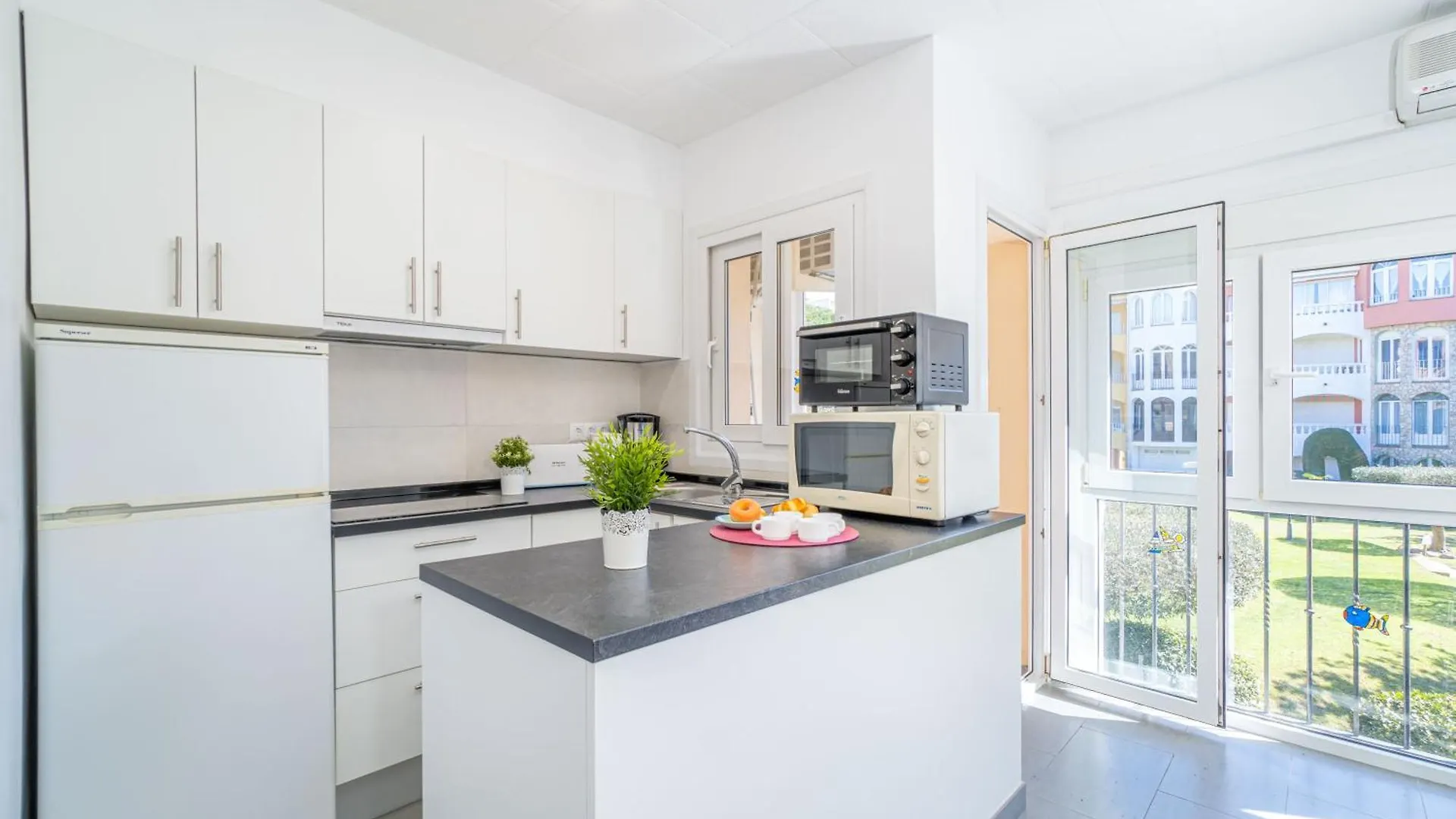 Basic Comfort Apartment Gran Reserva 0074 Empuriabrava
